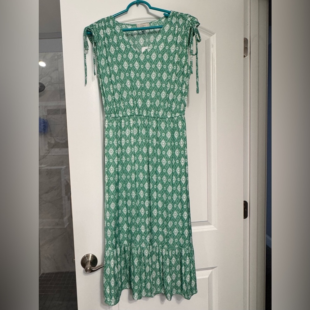 LOFT Green & White Geometric Tie-Shoulder Maxi Dress